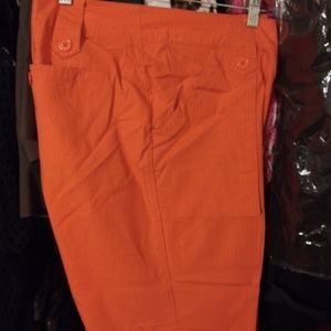 Capri Cargo Pants